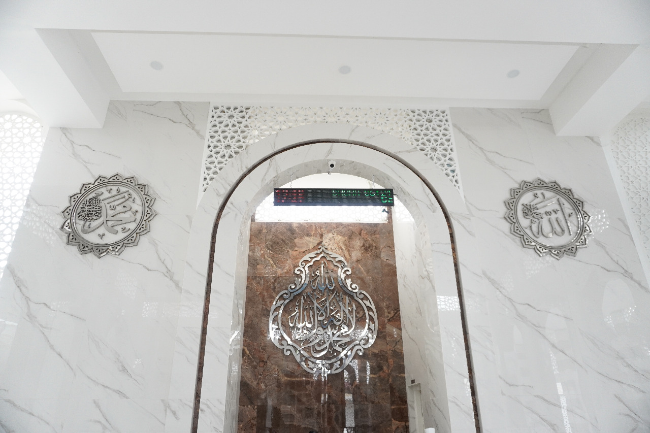 Kaligrafi Relief Stainless Steel Premium (Fasad Mihrab Masjid)