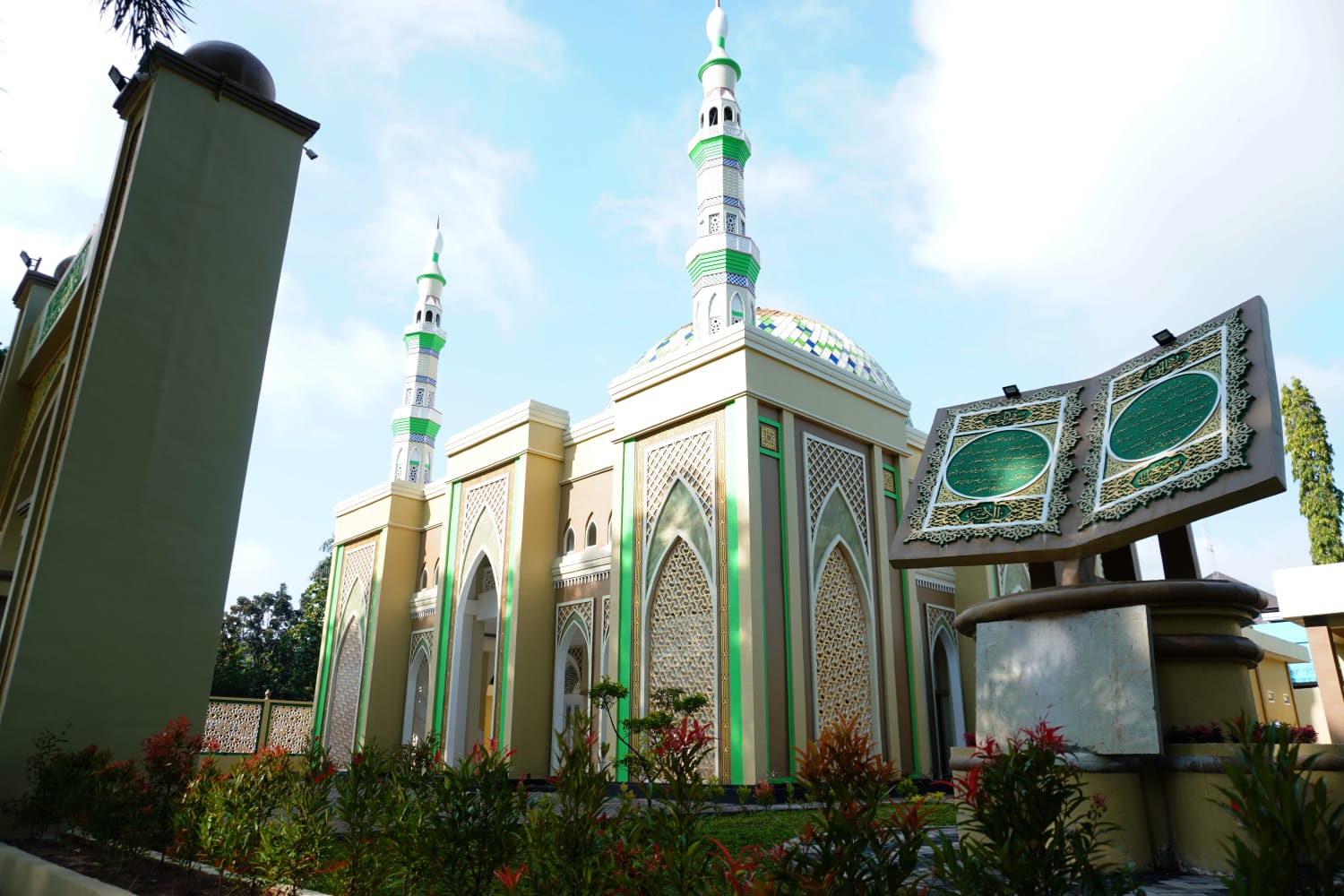 Pembangunan Total Masjid Al Aman - Komplek Pakri - Palembang